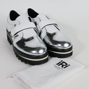 iRi - DAAN Silver Leather - NWOT - Size  40